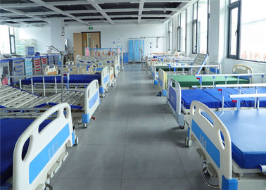 Steel Powder Coated Medical Adjustable Bed , Mobile Drive Hospital Bed Manual